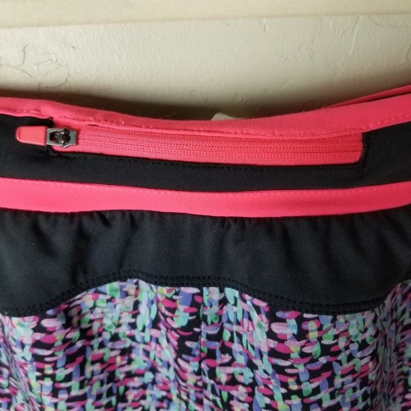 Fabletics Women's Medium Running Shorts Athetlic Bottoms Exercise Casual - Picture 6 of 8